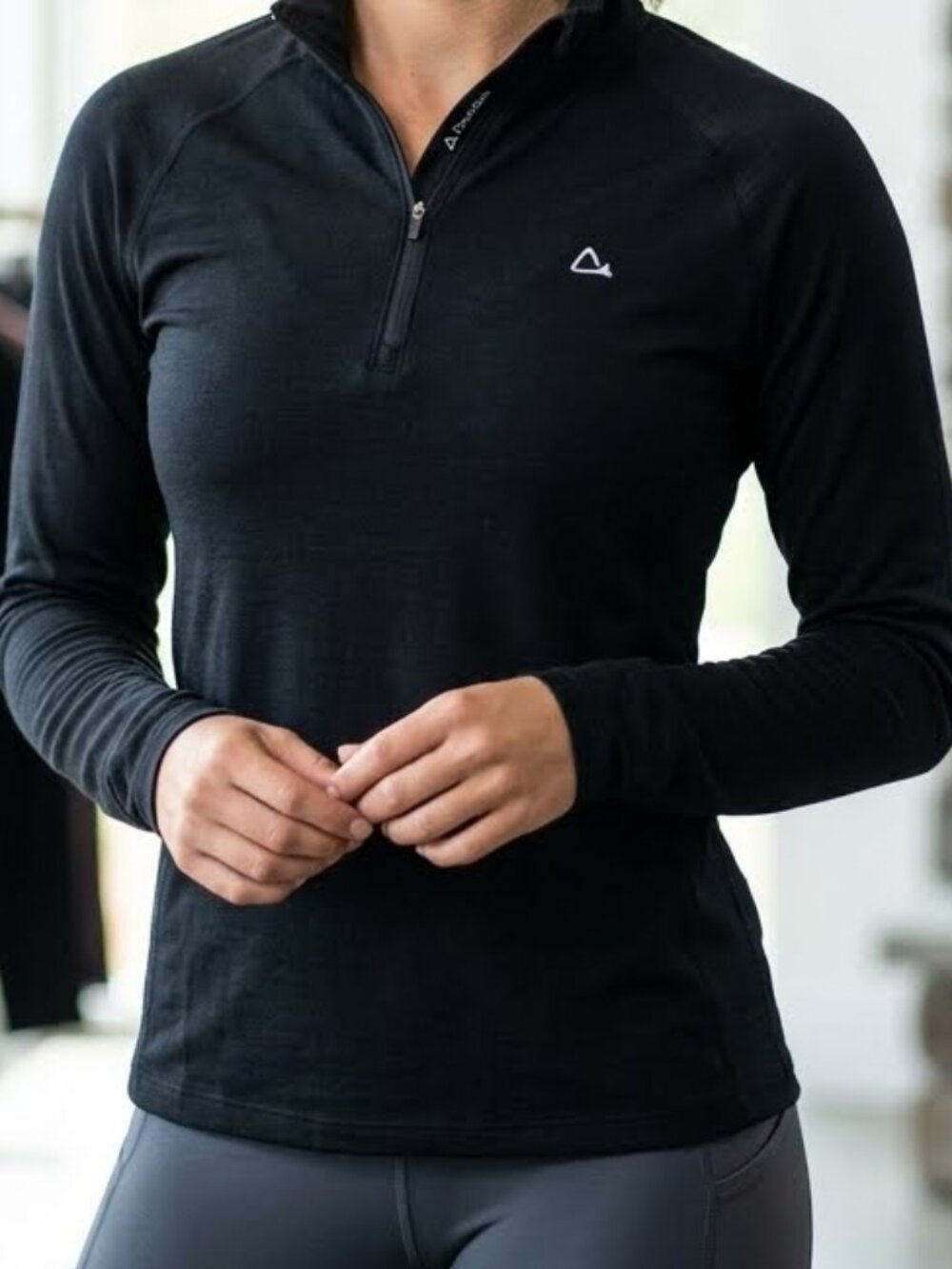 Paradox DriRelease Women's Merino Wool Blend 1/4 Zip Pullover Black Lightweight